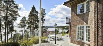 Har kuttet prisen på luksusvillaen med 17 mill. Har kuttet prisen på luksusvillaen med 17 mill.