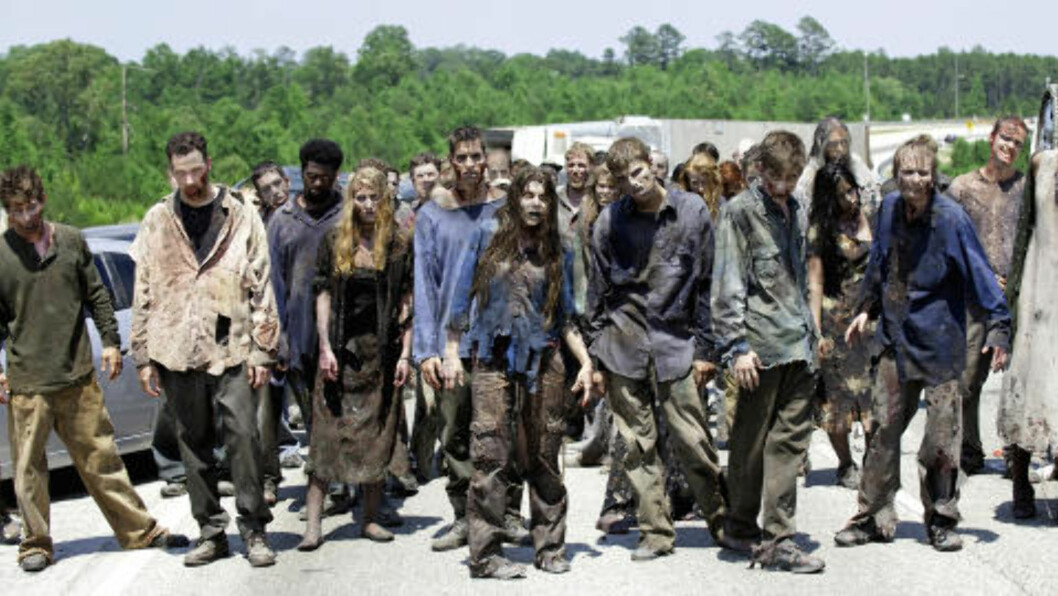 <strong>LEVENDE DØDE:</strong> I serien «The Walking Dead», basert på en tegneserie med samme navn, må hovedpersonene kjempe hardt for å overleve etter at en epidemi har gjort folk om til zombier. Foto: Scanpix <strong>LEVENDE DØDE:</strong> I serien «The Walking Dead», basert på en tegneserie med samme navn, må hovedpersonene kjempe hardt for å overleve etter at en epidemi har gjort folk om til zombier. Foto: Scanpix