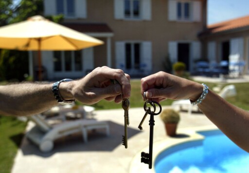 For en pen sum penger kan du i en uke eller to late som om huset med basseng i Provence er ditt... Foto: Colourbox For en pen sum penger kan du i en uke eller to late som om huset med basseng i Provence er ditt... Foto: Colourbox