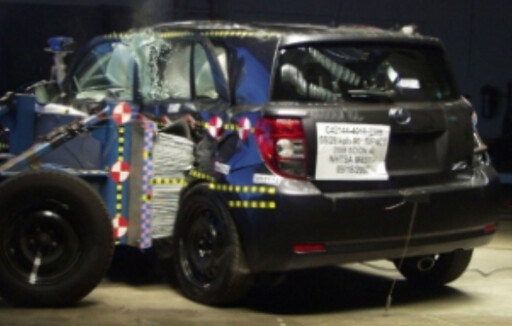 Sidekollisjonstest gjennomført av NHTSA NCAP. Foto: NHTSA NCAP Sidekollisjonstest gjennomført av NHTSA NCAP. Foto: NHTSA NCAP