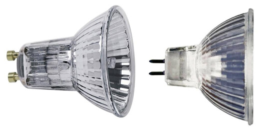 230-volts GU10- pære til venstre, 12-volts GU 5.3-pære til høyre. 230-volts GU10- pære til venstre, 12-volts GU 5.3-pære til høyre.