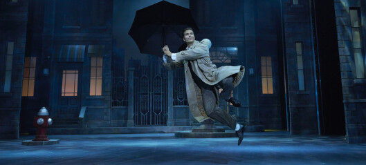 «Singin' in the Rain» er både en virkelighetsflukt og en hyllest til filmens virkelighetsflukt «Singin' in the Rain» er både en virkelighetsflukt og en hyllest til filmens virkelighetsflukt