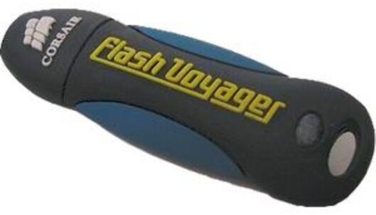 Corsairs Flash Voyager er blant de mest populære minnepluggene med 32 GB kapasitet. Corsairs Flash Voyager er blant de mest populære minnepluggene med 32 GB kapasitet.