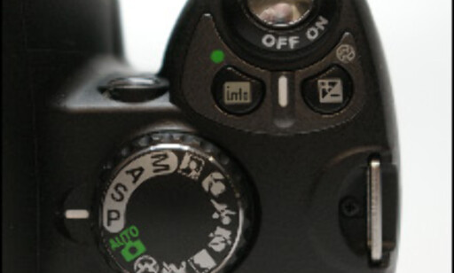 image: Nikon D40 image: Nikon D40