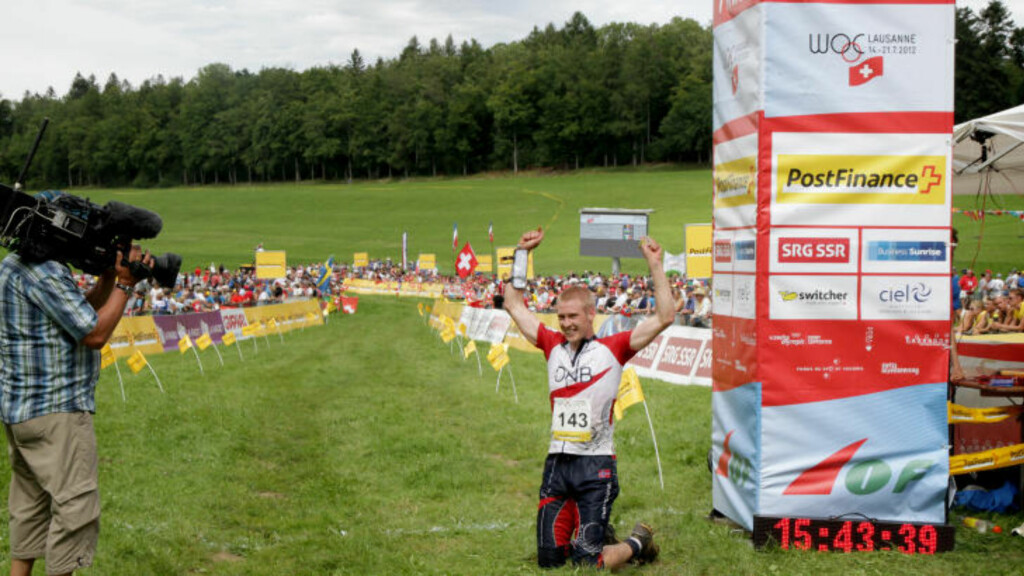 VM-GULL: Sommeren 2012 imponerte Olav Lundanes da han tok sitt langdistansegull nummer to. I sommer skulle han løpe for nytt gull, men droppet VM etter en langvarig konflikt med landslagsjefen. Foto: Jens O. Kløvrud VM-GULL: Sommeren 2012 imponerte Olav Lundanes da han tok sitt langdistansegull nummer to. I sommer skulle han løpe for nytt gull, men droppet VM etter en langvarig konflikt med landslagsjefen. Foto: Jens O. Kløvrud