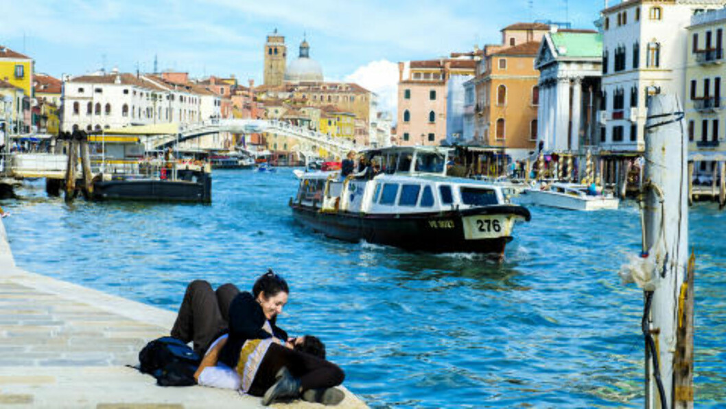 <strong> I VENEZIA:</strong> Mens Vinicius fra Brasil fridde til Rafaela i Paris, og så dro det brasilianske paret rett til Europas mest romantiske by. Foto: JOHN TERJE PEDERSEN <strong> I VENEZIA:</strong> Mens Vinicius fra Brasil fridde til Rafaela i Paris, og så dro det brasilianske paret rett til Europas mest romantiske by. Foto: JOHN TERJE PEDERSEN