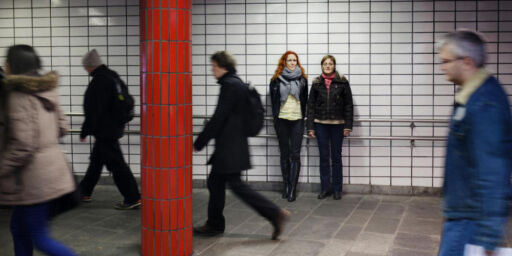 image: Settes ut av sterke lyder, lukter og lys, og trenger mer tid for seg selv for å tenke