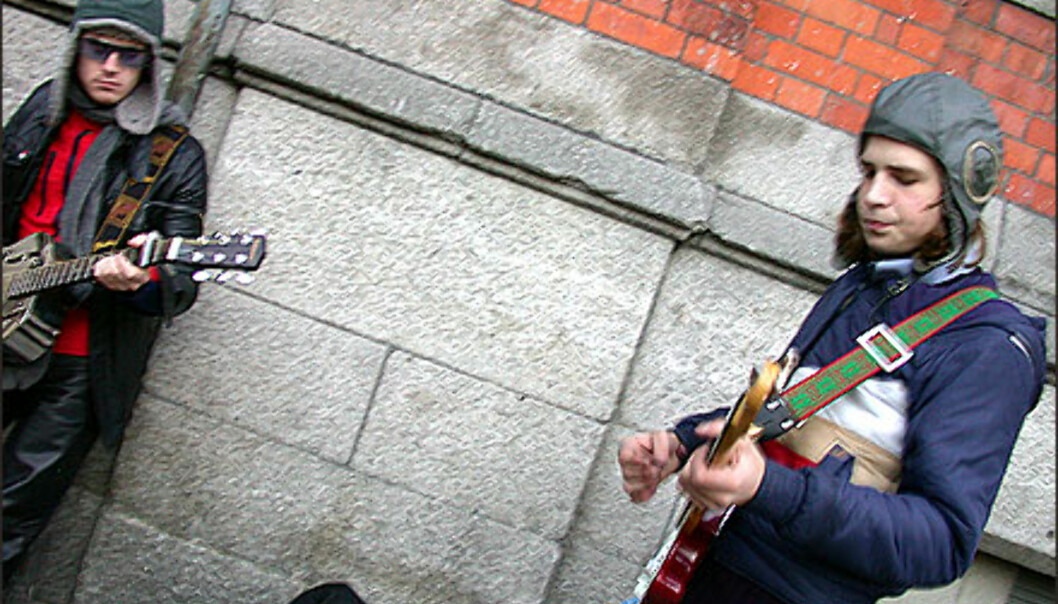 - Hey Joe, where you goin' with that gun of your hand, remjer disse karene i Temple Bar, Dublin. Foto: Inga Holst - Hey Joe, where you goin' with that gun of your hand, remjer disse karene i Temple Bar, Dublin. Foto: Inga Holst