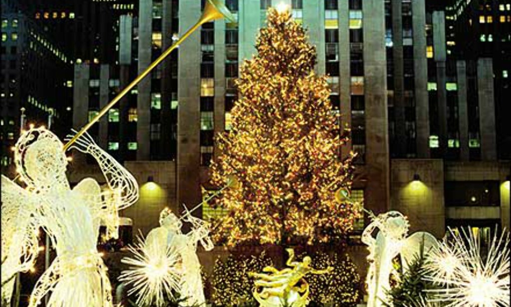 Verdens mest berømte juletre glimrer i tusenvis av lys. Bilde:
">Copyright Bart Barlow/NYC & Company, Inc. Verdens mest berømte juletre glimrer i tusenvis av lys. Bilde:
">Copyright Bart Barlow/NYC & Company, Inc.