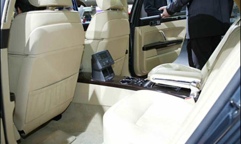 image: Volkswagen Phaeton lang image: Volkswagen Phaeton lang
