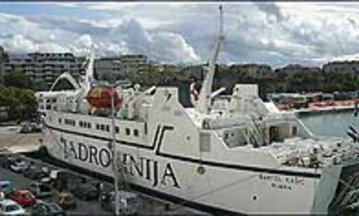 Med ferge tar du deg frem mellom øyer, byer og til og fra Italia. Foto: Arnt Ove og Roar A. Fordal Foto: Arnt Ove og Roar A. Fordal Med ferge tar du deg frem mellom øyer, byer og til og fra Italia. Foto: Arnt Ove og Roar A. Fordal Foto: Arnt Ove og Roar A. Fordal