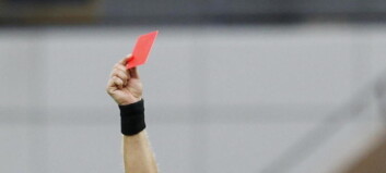 Engelsk fotballspiller blottet seg for dommeren Engelsk fotballspiller blottet seg for dommeren