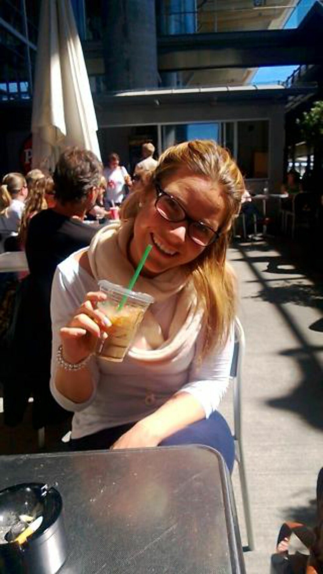 <strong> GARDERMOEN:</strong> Dette bildet av Monica Barstad er tatt på Gardermoen 26. mai før avreise til ferien i Aten. Foto: Privat. <strong> GARDERMOEN:</strong> Dette bildet av Monica Barstad er tatt på Gardermoen 26. mai før avreise til ferien i Aten. Foto: Privat.