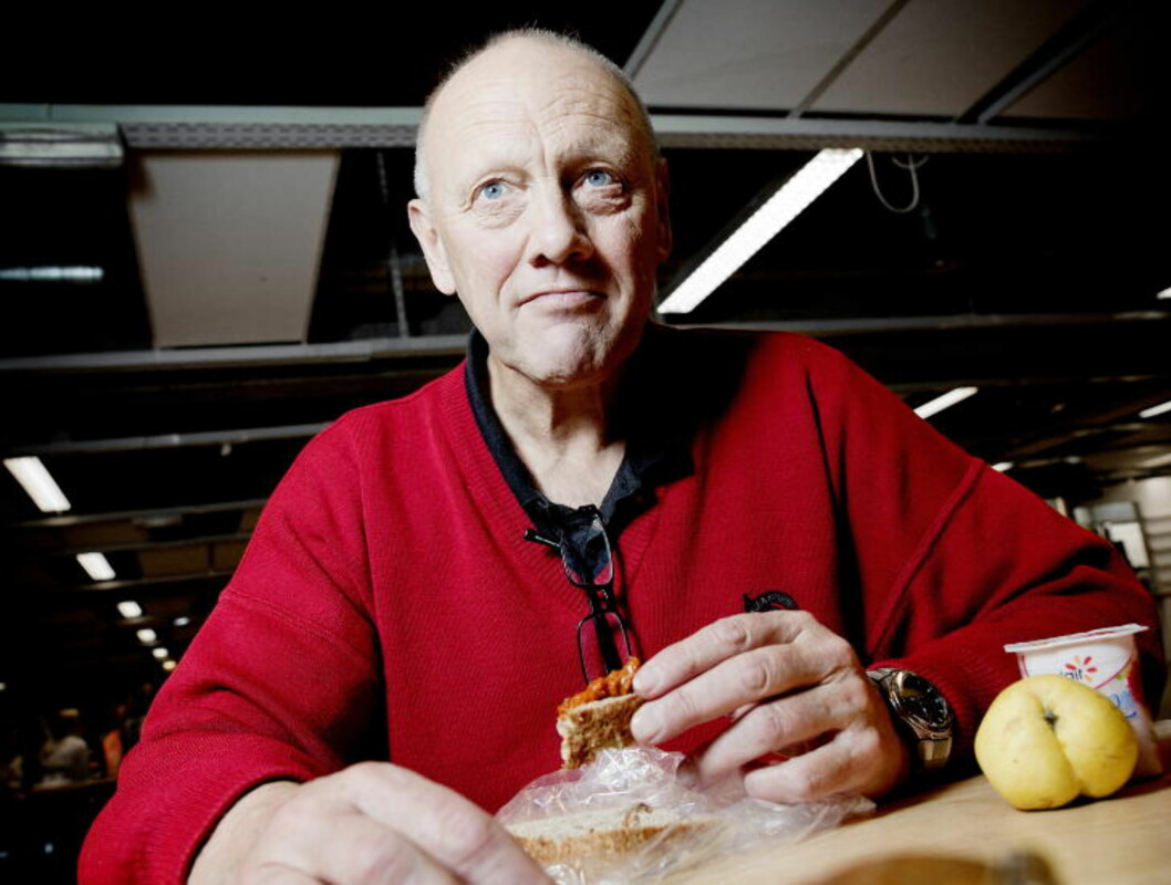 <strong>IKKE ENIG:</strong> Professor i ernæringsvitenskap Christian A. Drevon understreker at en overveldende andel av vitenskapelig data om aspartam viser at det kunstige søtstoffet er trygt. Foto: Anita Arntzen/Dagbladet <strong>IKKE ENIG:</strong> Professor i ernæringsvitenskap Christian A. Drevon understreker at en overveldende andel av vitenskapelig data om aspartam viser at det kunstige søtstoffet er trygt. Foto: Anita Arntzen/Dagbladet