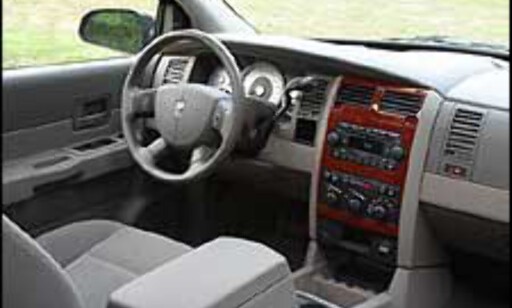 image: Sterkere Dodge Durango neste år image: Sterkere Dodge Durango neste år