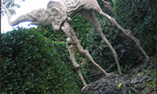 Elefant på flueføtter. Her fra Casa-Museo Castillo Gala Dalí i Púbol.
Foto: Inga Holst Foto: Inga Holst Elefant på flueføtter. Her fra Casa-Museo Castillo Gala Dalí i Púbol.
Foto: Inga Holst Foto: Inga Holst