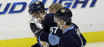 Sidney Crosby fikk
pucken i ansiktet Sidney Crosby fikk
pucken i ansiktet