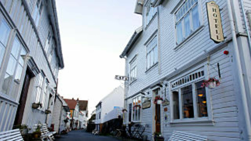 <strong>AUGUST:</strong> Sogndalstrand med fredede bygninger og fredelige omgivelser i Rogalands «ukjente» perle. Foto: OLE C. H. THOMASSEN <strong>AUGUST:</strong> Sogndalstrand med fredede bygninger og fredelige omgivelser i Rogalands «ukjente» perle. Foto: OLE C. H. THOMASSEN