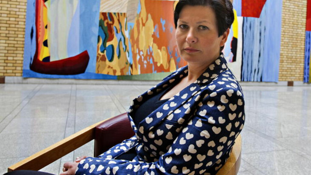 - STRAMMER INN: Helga Pedersen ( AP ) reagerer på at Høyre vil stramme inn dagens abortlovgivning. Foto: Torbjørn Berg / Dagbladet - STRAMMER INN: Helga Pedersen ( AP ) reagerer på at Høyre vil stramme inn dagens abortlovgivning. Foto: Torbjørn Berg / Dagbladet