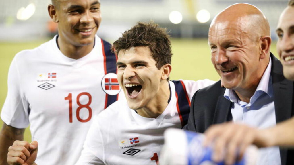 SER LYSET: Joshua King, Tarik Elyounoussi og Nils Johan Semb reiser hjem fra Kypros med en strålende rekke NFF-resultater i kofferten. Foto: Bjørn Langsem / Dagbladet. SER LYSET: Joshua King, Tarik Elyounoussi og Nils Johan Semb reiser hjem fra Kypros med en strålende rekke NFF-resultater i kofferten. Foto: Bjørn Langsem / Dagbladet.