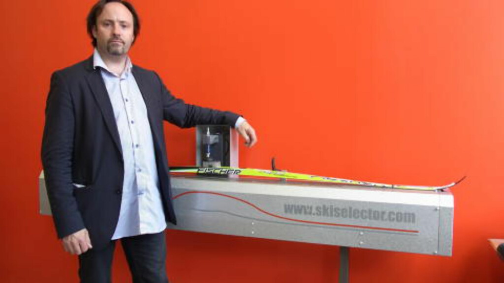 SKIMASKIN: Peter Stenlund er mannen bak skimaskinen Skiselector. Han hevder norsk langrenn har forsøkt å kopiere hans patenterte oppfinnelse. Foto: Vendolocus Development SKIMASKIN: Peter Stenlund er mannen bak skimaskinen Skiselector. Han hevder norsk langrenn har forsøkt å kopiere hans patenterte oppfinnelse. Foto: Vendolocus Development