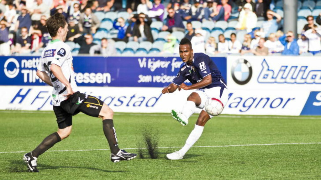 I KALASFORM: Ola Kamara scoret hat trick i to kamper på rad - selv om 3-0 målet muligens blir korrigert til et selvmål. Uansett: Det er sjelden kost i norsk fotball. Foto: Vegard Grøtt / NTB scanpix I KALASFORM: Ola Kamara scoret hat trick i to kamper på rad - selv om 3-0 målet muligens blir korrigert til et selvmål. Uansett: Det er sjelden kost i norsk fotball. Foto: Vegard Grøtt / NTB scanpix