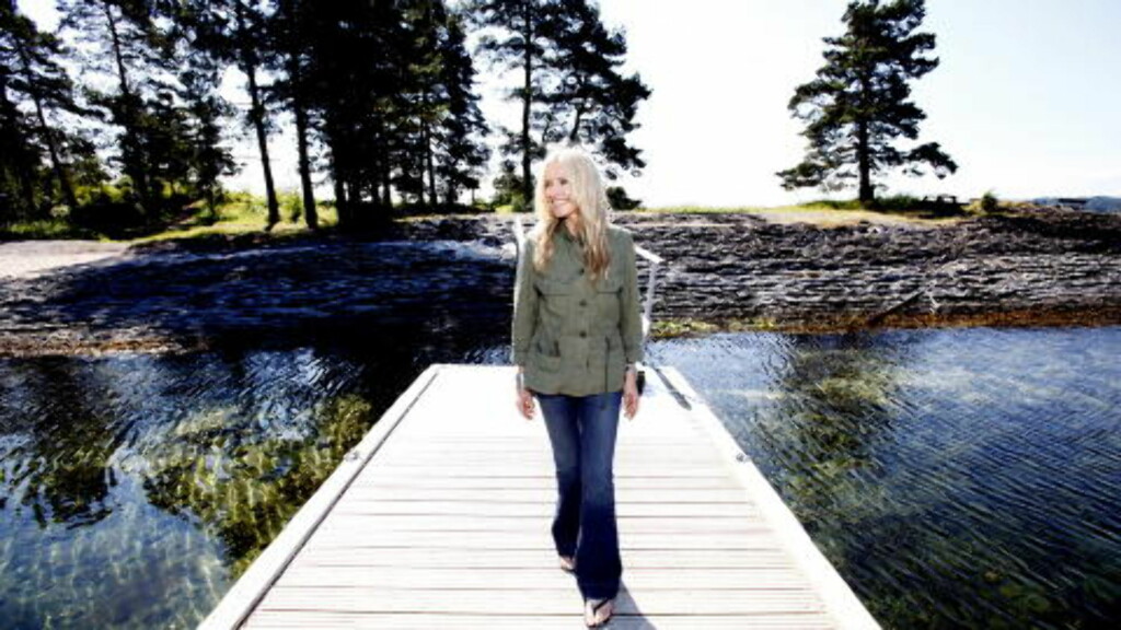 BEVISSTHET: Skuespilleren og traumeterapeuten har «alltid» vært interessert i hvordan kontakten med innsiden av kroppen henger sammen med det som skjer utenfor. Foto: Kristin Svorte BEVISSTHET: Skuespilleren og traumeterapeuten har «alltid» vært interessert i hvordan kontakten med innsiden av kroppen henger sammen med det som skjer utenfor. Foto: Kristin Svorte