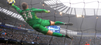 Lindegaard skadet ankelen på trening Lindegaard skadet ankelen på trening