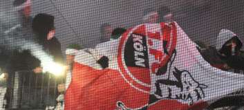 Köln-fans hadde sprengstoff og narkotika Köln-fans hadde sprengstoff og narkotika