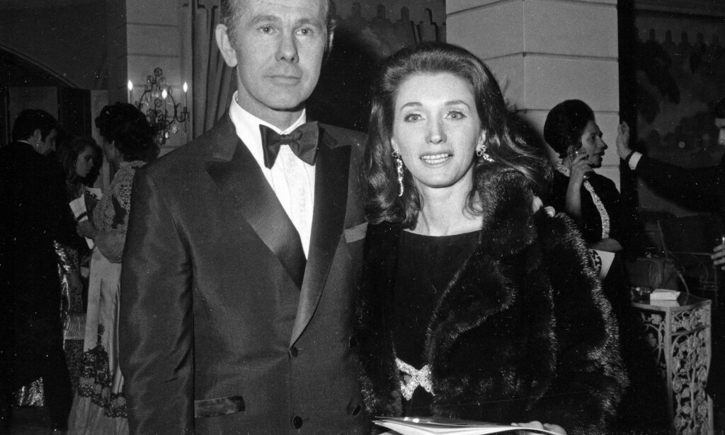 ASKENS FØRSTE EIER: Joanne Carson, ekskona til talkshowverten Johnny Carson, er kvinnen som i første omgang hadde asken til Capote. Foto: AP /NTB Scanpix ASKENS FØRSTE EIER: Joanne Carson, ekskona til talkshowverten Johnny Carson, er kvinnen som i første omgang hadde asken til Capote. Foto: AP /NTB Scanpix