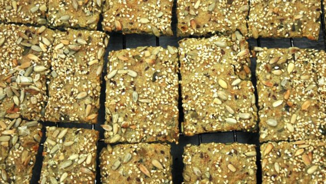 KNEKKEBRØD: Denne oppskriften på knekkebrød er hentet fra nettstedet basiskmat.no. Foto: Jartrud Høstmælingen KNEKKEBRØD: Denne oppskriften på knekkebrød er hentet fra nettstedet basiskmat.no. Foto: Jartrud Høstmælingen