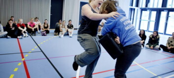 - Vi roper ikke på hjelp, vi roper nei - Vi roper ikke på hjelp, vi roper nei