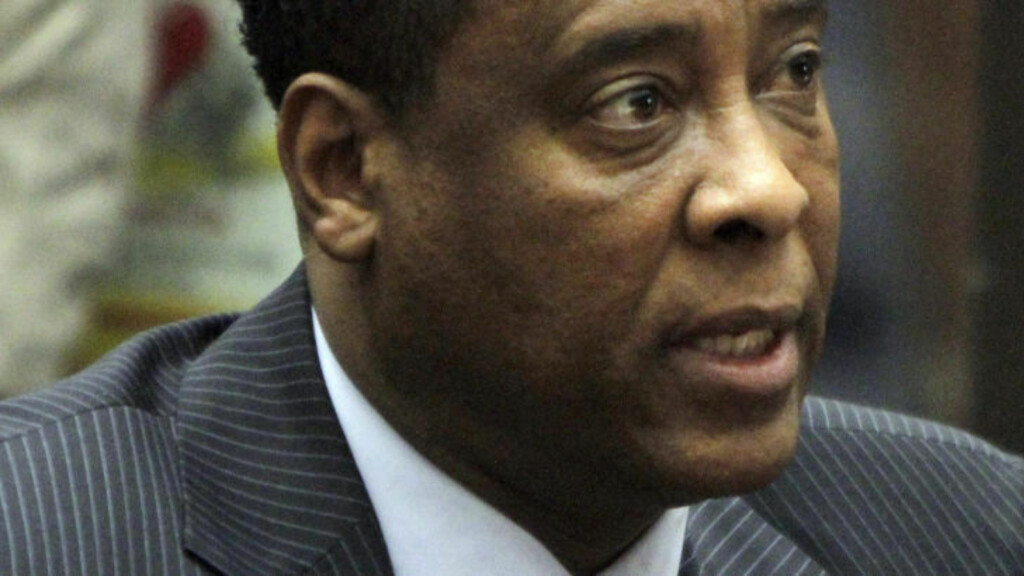 DRAPSTILTALT: Michael Jacksons lege, Conrad Murray, er tiltalt for uaktsomt drap. I dag møter han til første dag i rettssaken i Los Angeles. Foto: AP Photo/Irfan Khan DRAPSTILTALT: Michael Jacksons lege, Conrad Murray, er tiltalt for uaktsomt drap. I dag møter han til første dag i rettssaken i Los Angeles. Foto: AP Photo/Irfan Khan