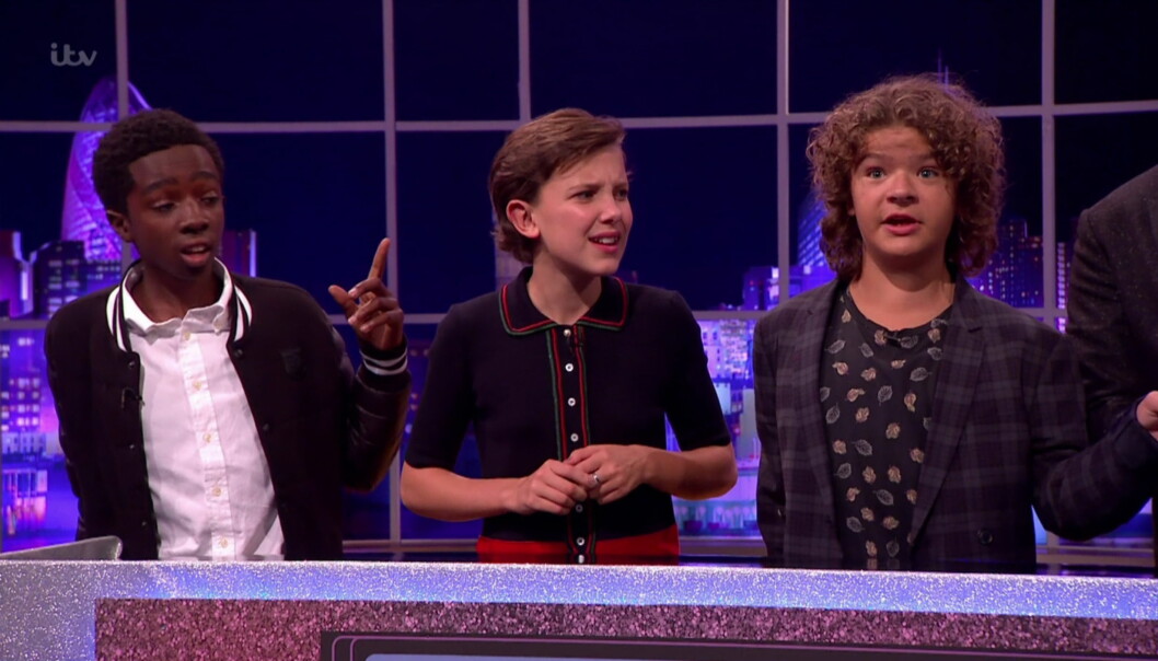TANNLØS: 14 år gamle Gaten Matarazzo (til høyre) snakket i et intervju på «The Jonathan Ross Show» om hvorfor han ikke har tenner. Foto: wenn.com/NTB Scanpix. TANNLØS: 14 år gamle Gaten Matarazzo (til høyre) snakket i et intervju på «The Jonathan Ross Show» om hvorfor han ikke har tenner. Foto: wenn.com/NTB Scanpix.
