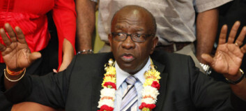 Jack Warner gir seg i FIFA Jack Warner gir seg i FIFA