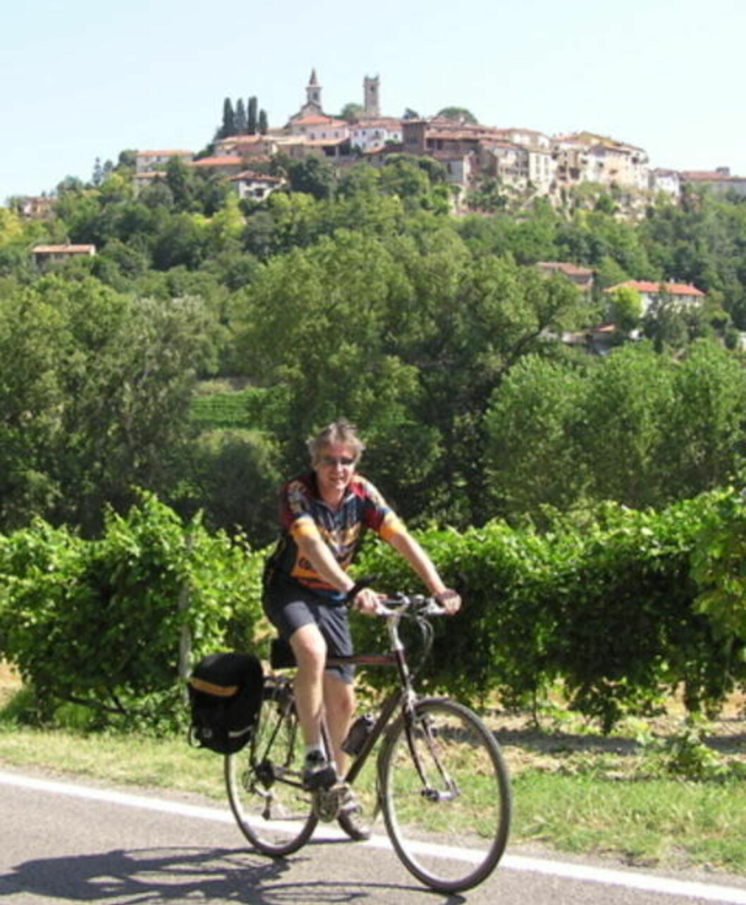 SYKKELTUR: Aktiv ferie i gourmetparadiset Piemonte. Foto: Vidy Reiser SYKKELTUR: Aktiv ferie i gourmetparadiset Piemonte. Foto: Vidy Reiser