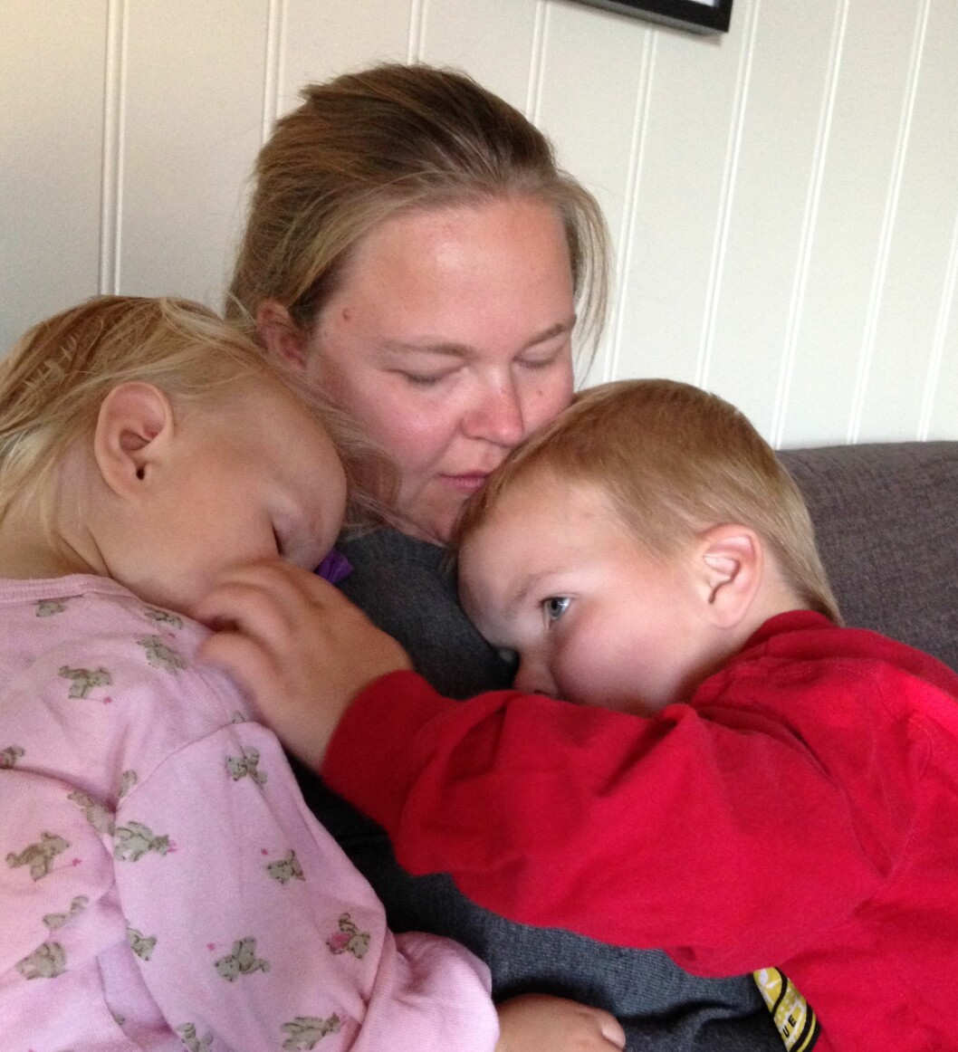 ELSKER BARNA SINE: Laila håper at hennes åpenhet om fødselsdepresjonen kan hjelpe andre i samme situasjon. Foto: Privat ELSKER BARNA SINE: Laila håper at hennes åpenhet om fødselsdepresjonen kan hjelpe andre i samme situasjon. Foto: Privat