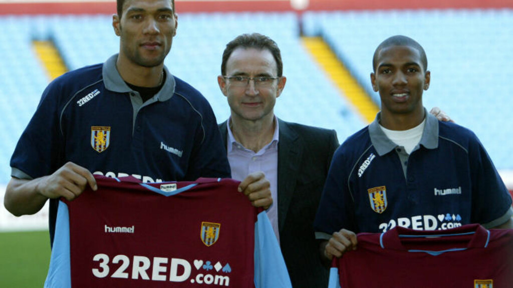 TRE ÅR I VILLA: John Carew var toppscorer for Martin O'Neill i Aston Villa hver eneste sesong. Her med vingen Ashley Young (t.h), som også ble kjøpt inn januar 2007. Foto:AFP/PAUL ELLIS TRE ÅR I VILLA: John Carew var toppscorer for Martin O'Neill i Aston Villa hver eneste sesong. Her med vingen Ashley Young (t.h), som også ble kjøpt inn januar 2007. Foto:AFP/PAUL ELLIS