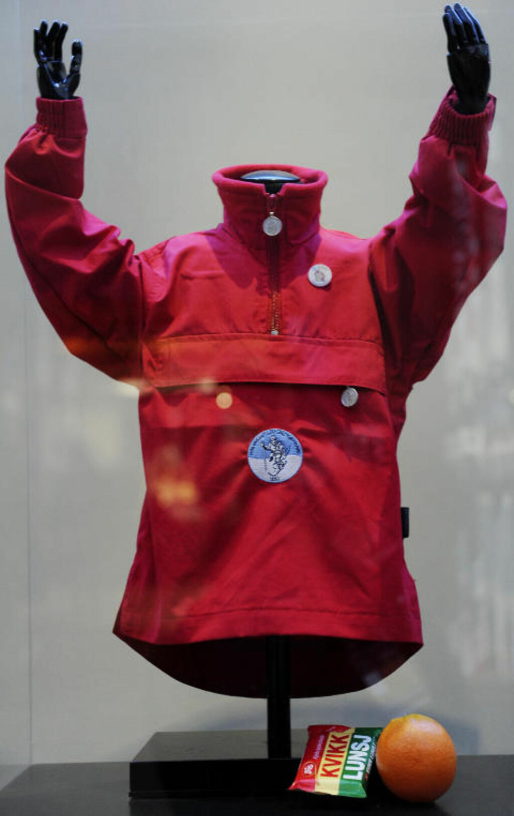 SKIKULTUR: Den norske skikulturen med anorakk, Kvikk Lunsj og appelsiner har fått sin plass på skimuseum. Foto: JOHN TERJE PEDERSEN SKIKULTUR: Den norske skikulturen med anorakk, Kvikk Lunsj og appelsiner har fått sin plass på skimuseum. Foto: JOHN TERJE PEDERSEN