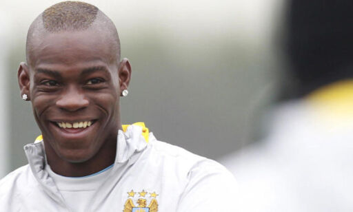image: Balotelli kastet dartpiler etter ungdomsspillere