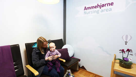 <strong>HER ER DET ROLIG:</strong> Men du kan amme hvor du vil på flyplassen. Foto: Oslo Lufthavn <strong>HER ER DET ROLIG:</strong> Men du kan amme hvor du vil på flyplassen. Foto: Oslo Lufthavn