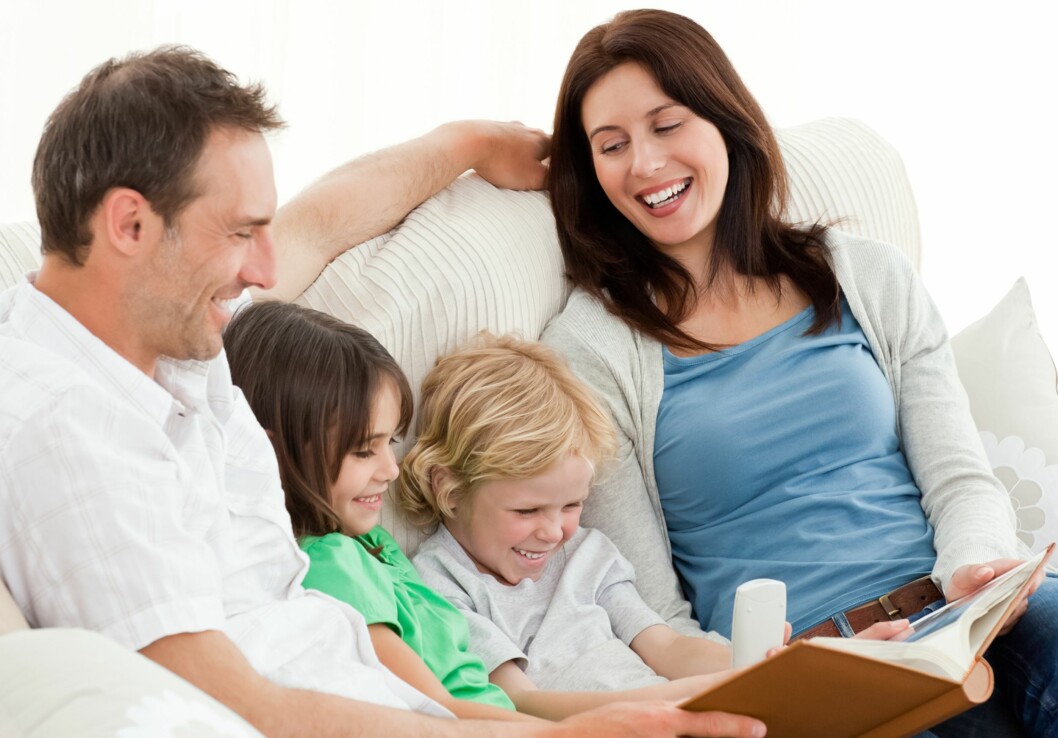 FINT FOR DE MINSTE: Å lage kalenderen som et fotoalbum innbyr til en hyggelig familiestund. Foto: Shutterstock FINT FOR DE MINSTE: Å lage kalenderen som et fotoalbum innbyr til en hyggelig familiestund. Foto: Shutterstock