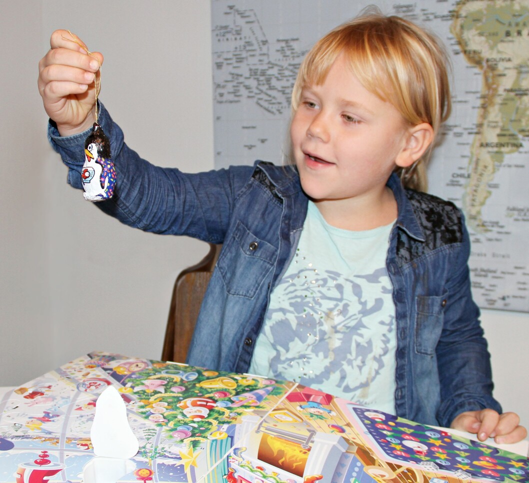 JULEPYNT: Smarties-kalenderen overrasket med sitt varierte innhold. Foto: Mammanett JULEPYNT: Smarties-kalenderen overrasket med sitt varierte innhold. Foto: Mammanett