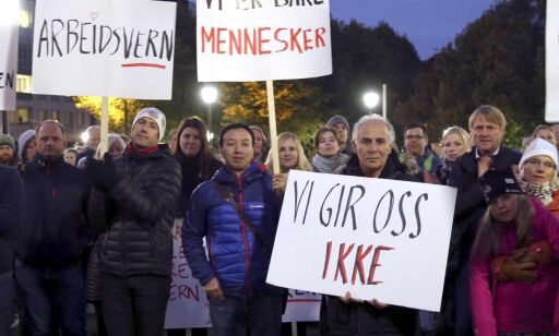 image: Krav, krav, krav. Det er det eneste vi hører fra dere i offentlig sektor for tiden
