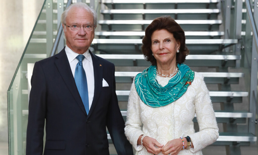 HODEBRY: Kong Carl Gustaf og kongehuset for øvrig gikk hardt ut mot beskyldningene. Her er kongen avbildet sammen med dronning Silvia. Foto: NTB Scanpix / Jörg Carstensen HODEBRY: Kong Carl Gustaf og kongehuset for øvrig gikk hardt ut mot beskyldningene. Her er kongen avbildet sammen med dronning Silvia. Foto: NTB Scanpix / Jörg Carstensen