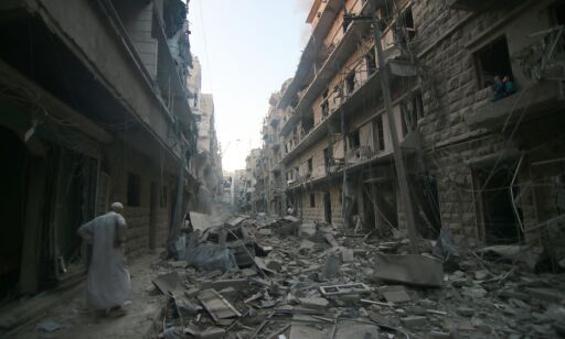 image: Kamper ved en av Aleppos «humanitære korridorer»