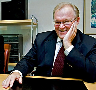 KJENT STYRELEDER: Den svenske eks-statsminister Göran Persson var i Tromsø i 2015 for å promotere Scandinavian Air Ambulanse (nå Babcock), i ferd med å kaste seg inn i anbudsrunden om luftambulansetjenester. Foto: Bjørn Langsem/DAGBLADET. KJENT STYRELEDER: Den svenske eks-statsminister Göran Persson var i Tromsø i 2015 for å promotere Scandinavian Air Ambulanse (nå Babcock), i ferd med å kaste seg inn i anbudsrunden om luftambulansetjenester. Foto: Bjørn Langsem/DAGBLADET.