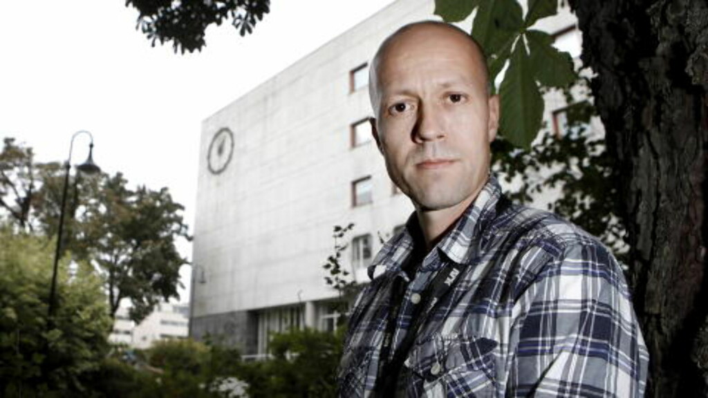 BEKLAGER: Programdirektør Per Arne Kalbakk sier at det skal lages tydeligere rutiner i NRK. Foto: Erling Hægeland / Dagbladet BEKLAGER: Programdirektør Per Arne Kalbakk sier at det skal lages tydeligere rutiner i NRK. Foto: Erling Hægeland / Dagbladet