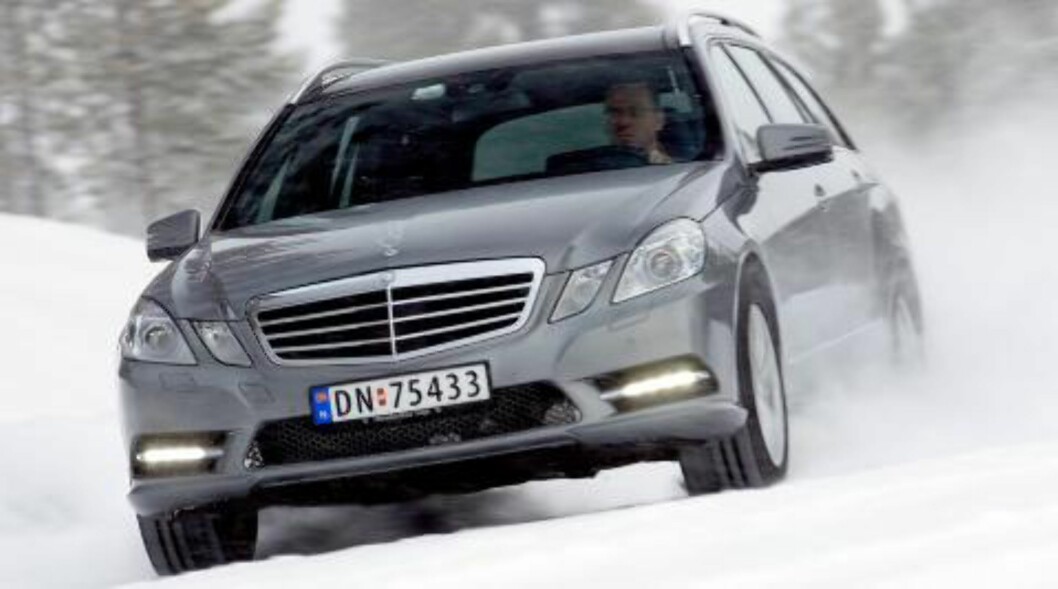 <strong>MERCEDES E 250 CDI 4MATIC:</strong> Dyr, men har plass, komfort og veigrep i rikt monn. FOTO: Egil Nordlien, HM Foto <strong>MERCEDES E 250 CDI 4MATIC:</strong> Dyr, men har plass, komfort og veigrep i rikt monn. FOTO: Egil Nordlien, HM Foto