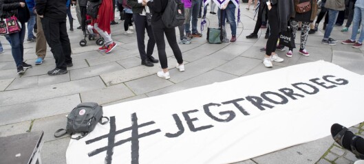 Vekker vi de riktige refleksjonene hos en 18-åring som finner en beruset venn i sengen sin etter en fest med begrepet «voldtekt»? Vekker vi de riktige refleksjonene hos en 18-åring som finner en beruset venn i sengen sin etter en fest med begrepet «voldtekt»?